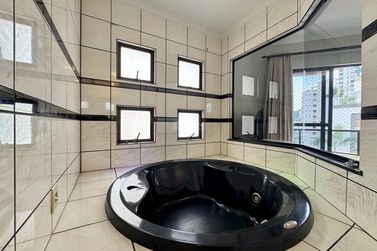Apartamento &agrave; venda - 149m&sup2; - Centro