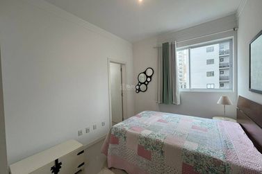 Apartamento &agrave; venda - Meia Praia
