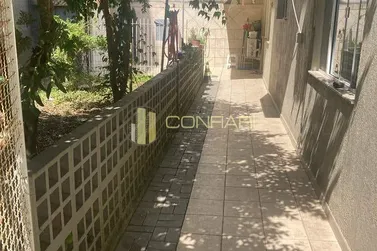 Casa &agrave; venda - 205m&sup2; - Meia Praia