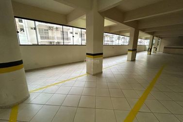 Apartamento &agrave; venda - 159m&sup2; - Meia Praia