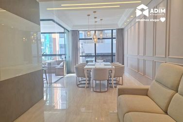 Apartamento para alugar - 127m&sup2; - Meia Praia