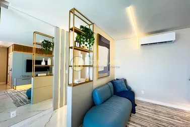 Apartamento &agrave; venda - 114m&sup2; - Meia Praia