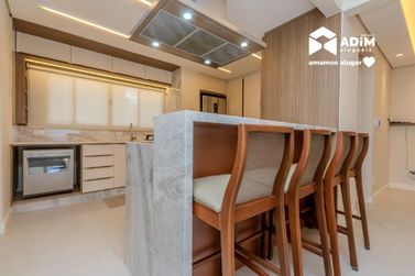 Apartamento para alugar - 216m&sup2; - Centro