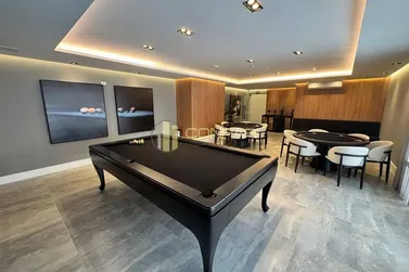 Apartamento &agrave; venda - 207m&sup2; - Meia Praia