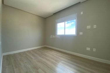 Apartamento &agrave; venda - 129m&sup2; - Meia Praia