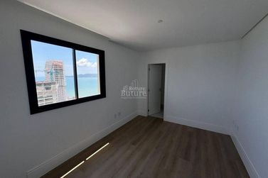 Apartamento &agrave; venda - Meia Praia