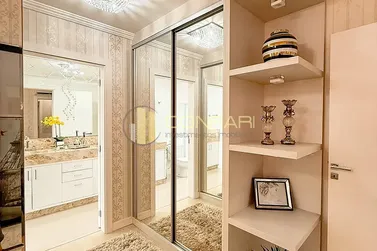 Apartamento &agrave; venda - 1589m&sup2; - meia praia
