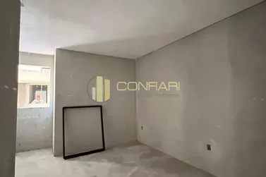 Apartamento &agrave; venda - 120m&sup2; - Meia praia