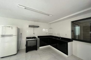 Casa para alugar - 252m&sup2; - Municipios