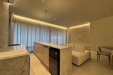 Apartamento &agrave; venda - 138m&sup2; - Centro