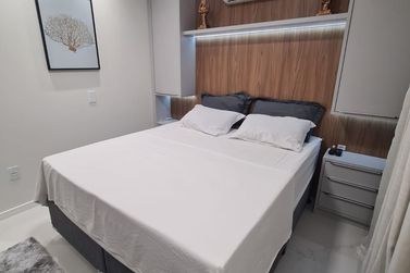 Apartamento &agrave; venda - 85m&sup2; - Meia Praia