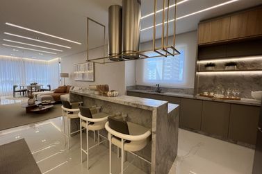 Apartamento &agrave; venda - 206m&sup2; - Meia Praia