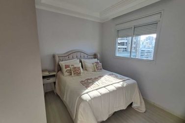 Apartamento &agrave; venda - 185m&sup2; - Meia Praia