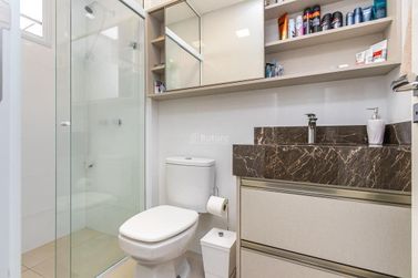 Apartamento &agrave; venda - 81m&sup2; - Meia Praia