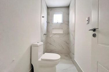 Apartamento &agrave; venda - 217m&sup2; - Meia Praia