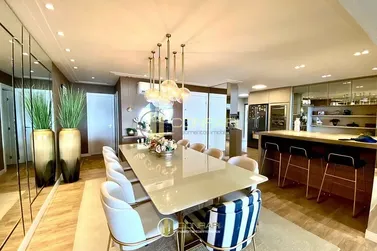 Apartamento &agrave; venda - 500m&sup2; - Meia Praia
