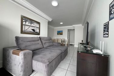 Apartamento &agrave; venda - 160m&sup2; - Meia Praia