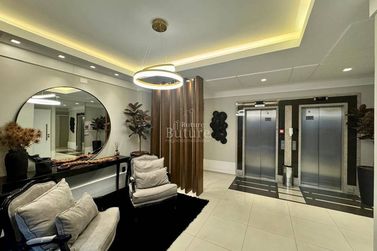 Apartamento &agrave; venda - Meia Praia