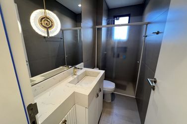 Apartamento &agrave; venda - 175m&sup2; - Meia Praia