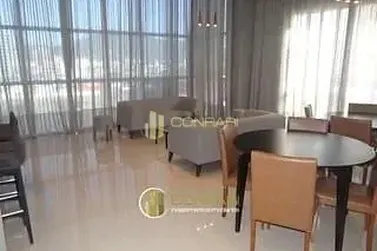 Apartamento &agrave; venda - 143m&sup2; - Meia Praia