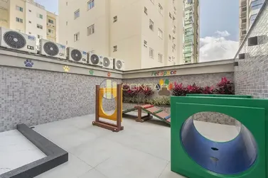 Apartamento &agrave; venda - 114m&sup2; - Meia Praia