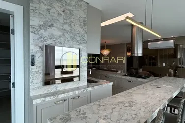 Apartamento &agrave; venda - 180m&sup2; - Meia Praia