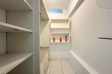 Apartamento &agrave; venda - 165m&sup2; - Centro