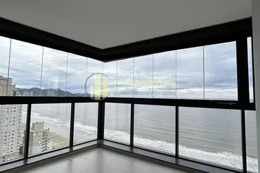 Apartamento &agrave; venda - 198m&sup2; - meia praia