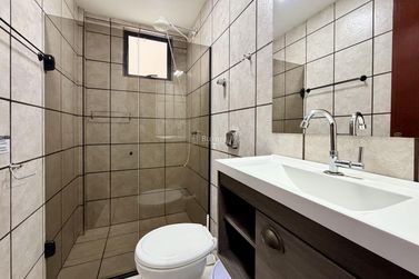 Apartamento &agrave; venda - 120m&sup2; - Meia Praia