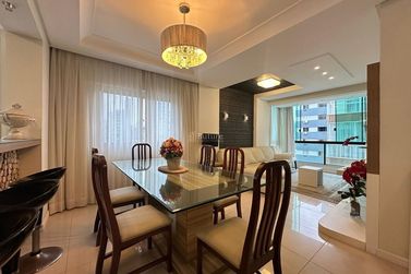 Apartamento &agrave; venda - 120m&sup2; - Centro