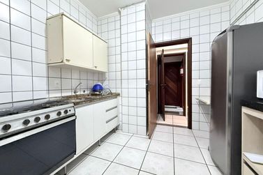 Apartamento &agrave; venda - 98m&sup2; - Centro
