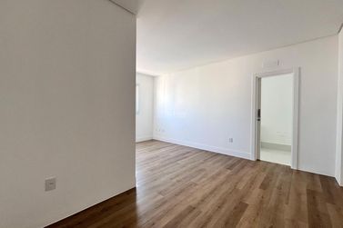 Apartamento &agrave; venda - 160m&sup2; - Centro
