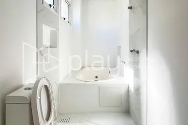 Apartamento &agrave; venda - 140m&sup2; - Meia Praia