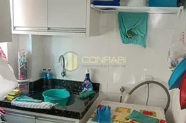 Apartamento &agrave; venda - 70m&sup2; - meia praia