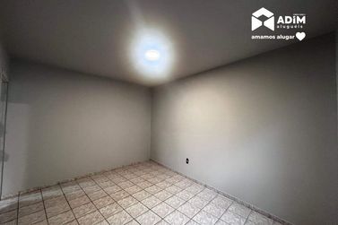 Casa para alugar - 211m&sup2; - Centro