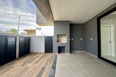 Casa &agrave; venda - 354m&sup2; - 