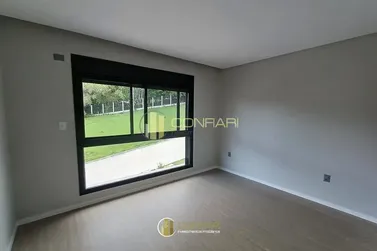 Sobrado &agrave; venda - 393m&sup2; - Taquaras