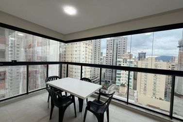 Apartamento &agrave; venda - Meia Praia