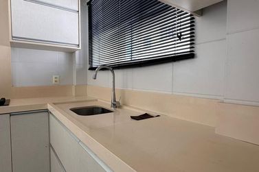 Apartamento &agrave; venda - 100m&sup2; - Meia Praia