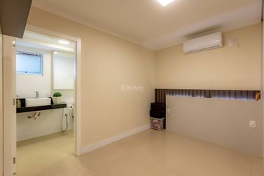 Apartamento &agrave; venda - Meia Praia