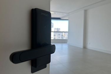 Apartamento &agrave; venda - 129m&sup2; - Meia Praia
