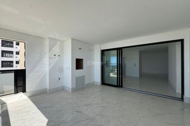 Apartamento &agrave; venda - 210m&sup2; - Centro