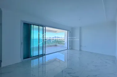 Apartamento &agrave; venda - 143m&sup2; - Canto da Praia