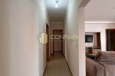 Apartamento &agrave; venda - 212m&sup2; - Meia praia