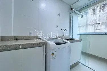Apartamento &agrave; venda - 110m&sup2; - Meia Praia