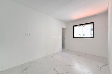 Apartamento &agrave; venda - 160m&sup2; - Meia Praia