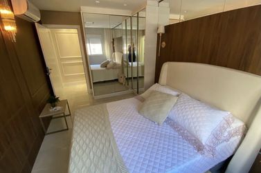 Apartamento &agrave; venda - 115m&sup2; - Meia Praia