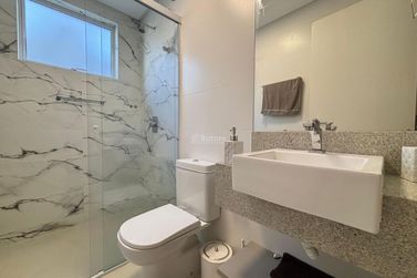 Apartamento &agrave; venda - 146m&sup2; - Meia Praia