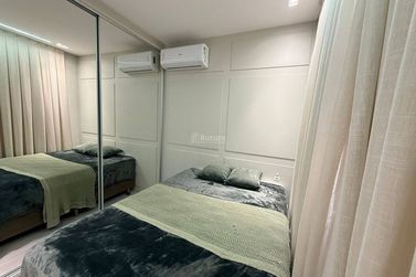 Apartamento &agrave; venda - Meia Praia