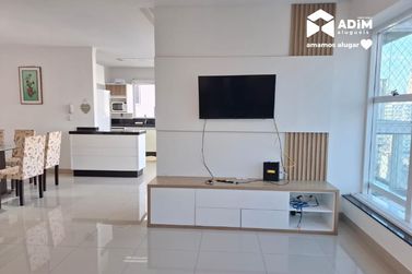 Apartamento para alugar - 135m&sup2; - Meia Praia